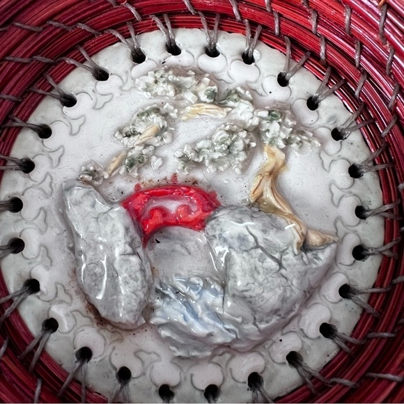 Handmade Pine Needle Woven Basket with Asian Landscape Style Bottom - Picture 6 of 8